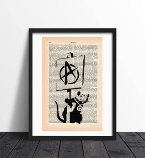 Alte Buchseite Zur Deko Bedruckt mit "BANKSY Ratte"  | Architektur Readable Art