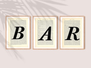 Wunschwort in Stilvollen Buchstaben Auf Alter Buchseite | Readable Art